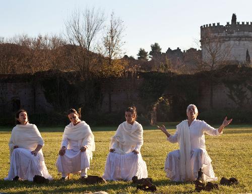 Miti di stelle. Musica, teatro e parole nella Chiesa di San Nicola a Cecilia Metella